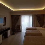 Grand Marcello Hotel 4*