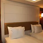 מלון Grand Marcello 4*