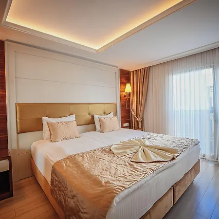Grand Marcello Hotel 4*