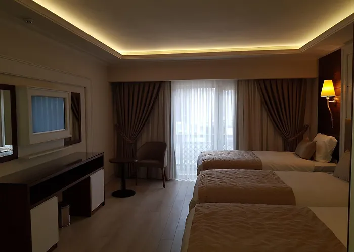 Grand Marcello Ξενοδοχείο 4*