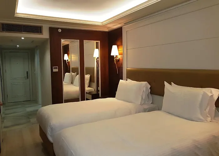 Grand Marcello Ξενοδοχείο 4*