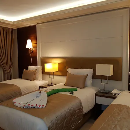 Grand Marcello Otel 4*