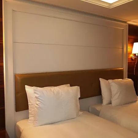 Отель Grand Marcello 4*